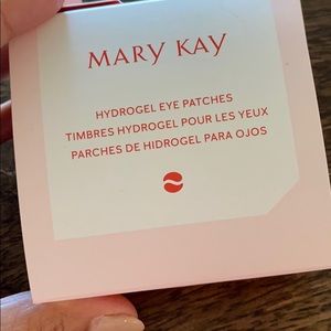 Hydrogel eye patches